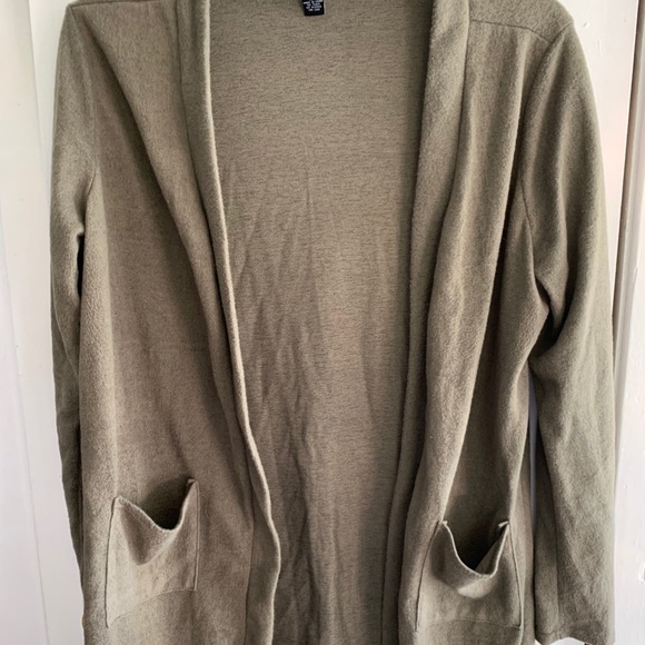 95 polyester 5 spandex cardigan